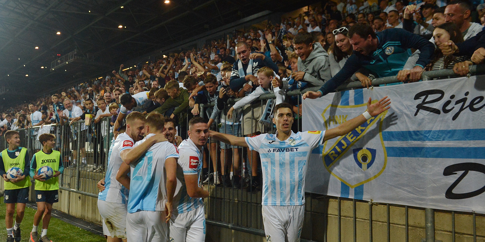 Rijeka - Hajduk (atmosfera) 